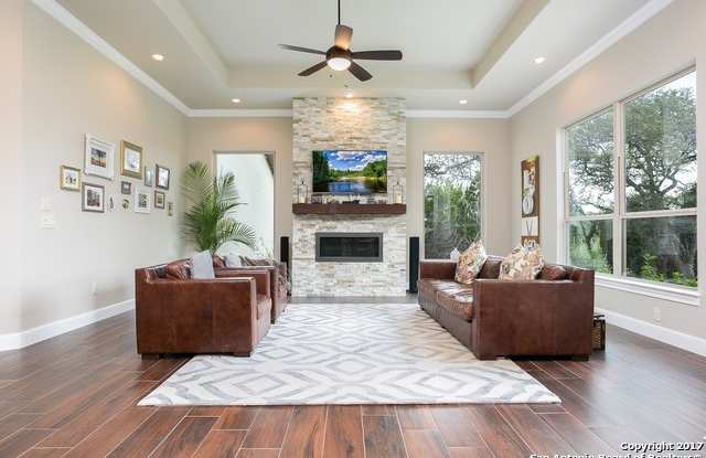 638 Menger Springs Gallery 3