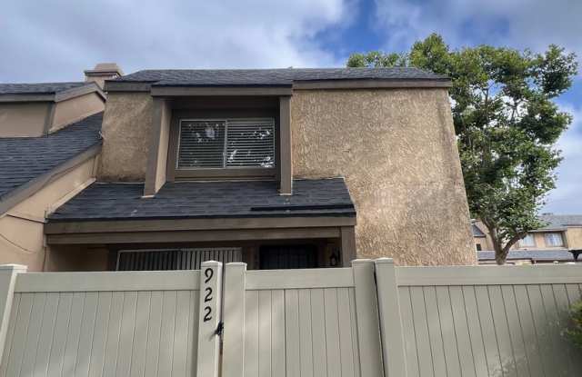 Beautiful 3 Bedroom / 2.5 Bath Town Home in West Covina photos photos