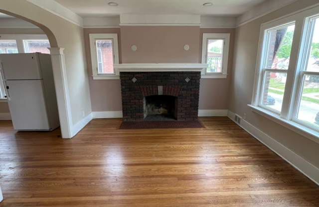 14305 Strathmoor Street - Second floor photos photos