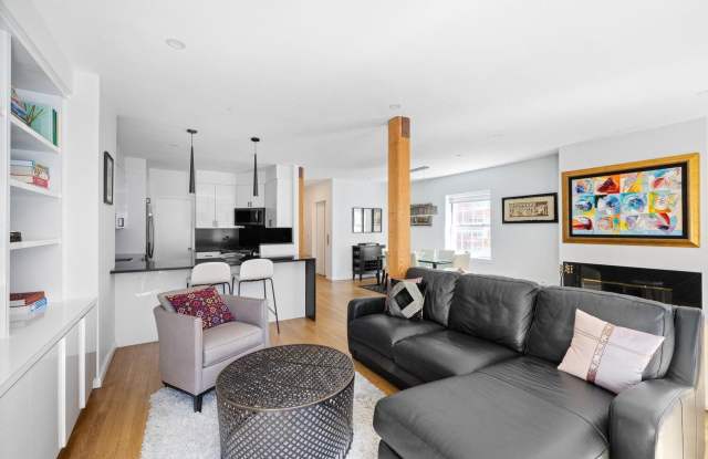 111 JANE Street unit: 4 photos photos