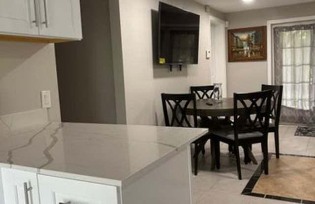 16627 Deer Path Lane Cottage, Wellington, FL 33470 - 16627 Deer Path Lane, Wellington, FL 33470