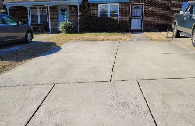 305 Seeman Court - 1 photos photos