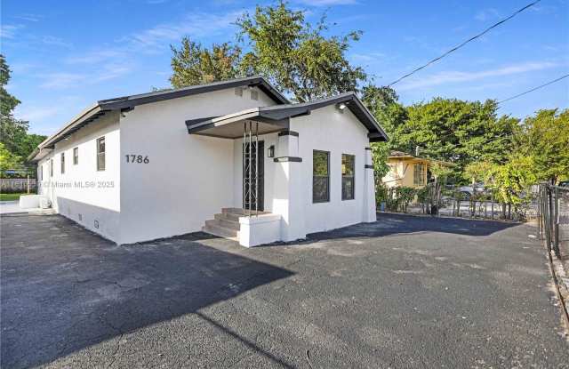 1786 Nw 15th St - 1786 Northwest 15th Street, Miami, FL 33125