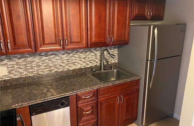 305 Chateau Rive Street photos photos