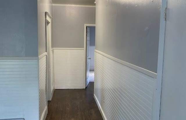 1002 S Harrison St Gallery 2