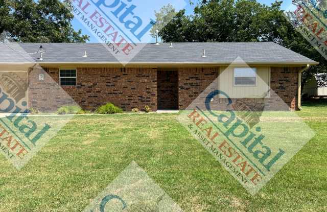Harrah Home Available! - 1170 North 2nd Street, Harrah, OK 73045