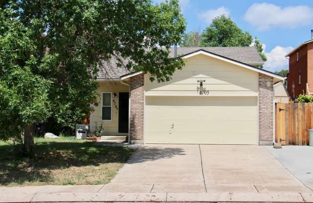 3 Bed/2 Bath Bi-Level Home Close to Fort Carson - 4705 Cassidy Street, Security-Widefield, CO 80911