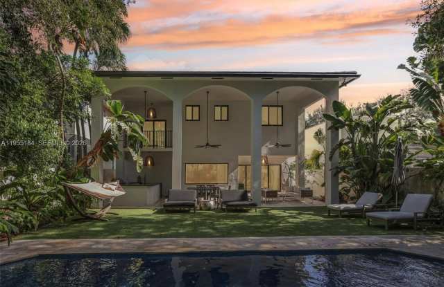 34 SW 22nd Rd photos photos