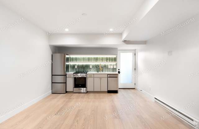 Brand New Garden-Level Studio in Wheat Ridge Gallery 1