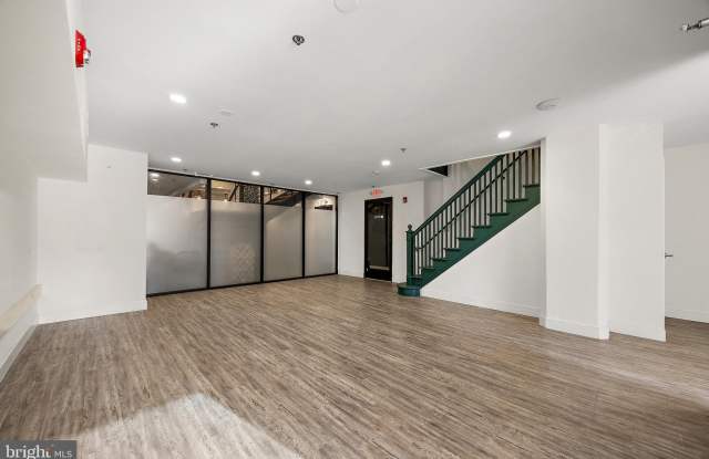 5 GIRARD Street Gallery 2