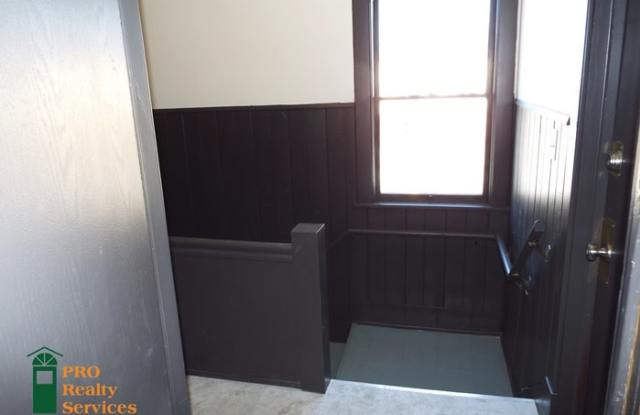 3118 Emerson Ave N #2 Gallery 2