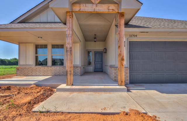 Newer Home Available Mustang Park Gallery 3