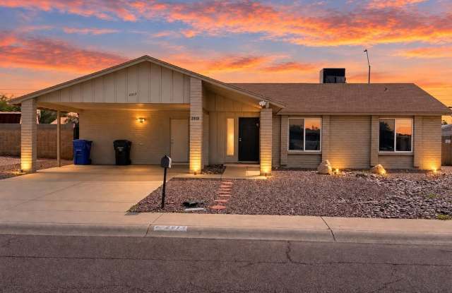 2913 W WOODRIDGE Drive Gallery 1