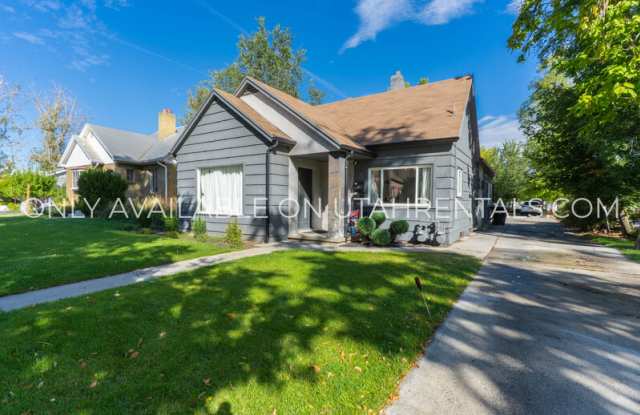 545 E 200 N Rm 2 photos photos