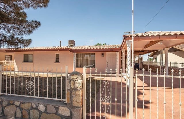390 Arvin Circle - 390 Arvin Circle, El Paso, TX 79907