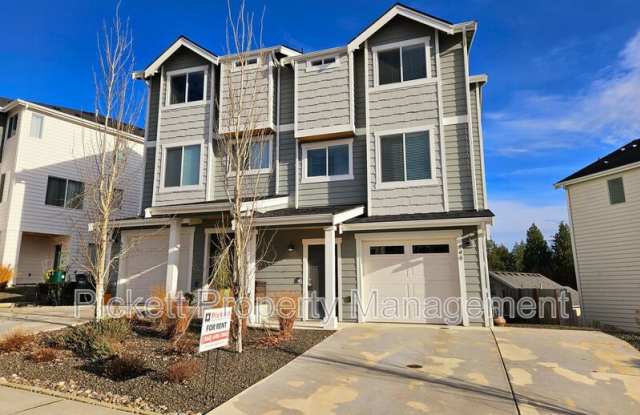 946 Highgarden Dr photos photos