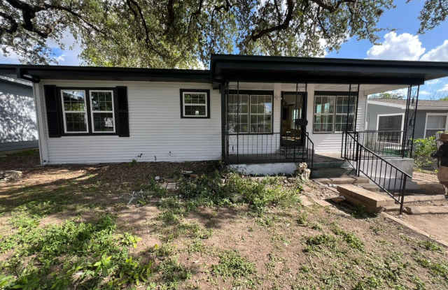 FOR RENT – 3 Bed / 1 Bath Home in San Antonio! photos photos