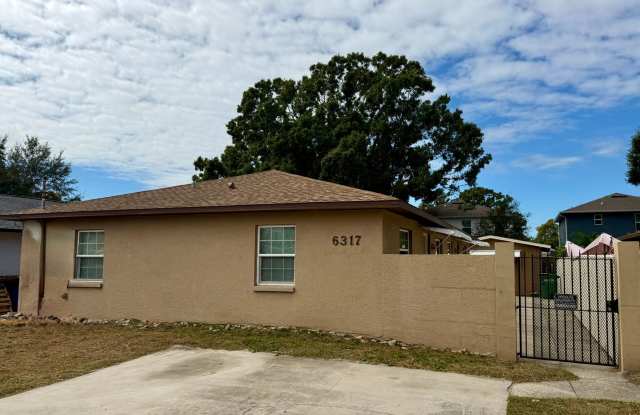 2 BEDROOM 1 BATHROOM IN SOUTH TAMPA !!! photos photos