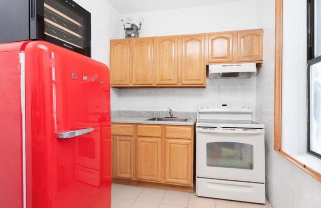 805 E 182nd St # 4467 Gallery 1