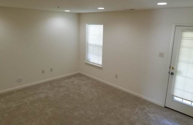 9827 SOLAR COURSE Gallery 3