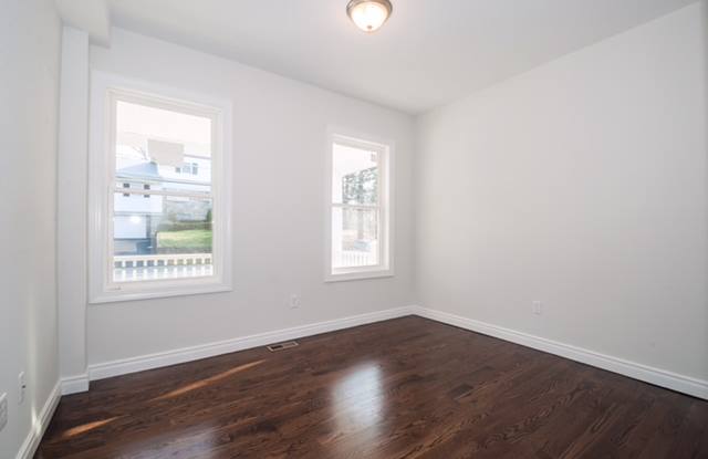 759 Pelhamdale Ave- 2br Gallery 2