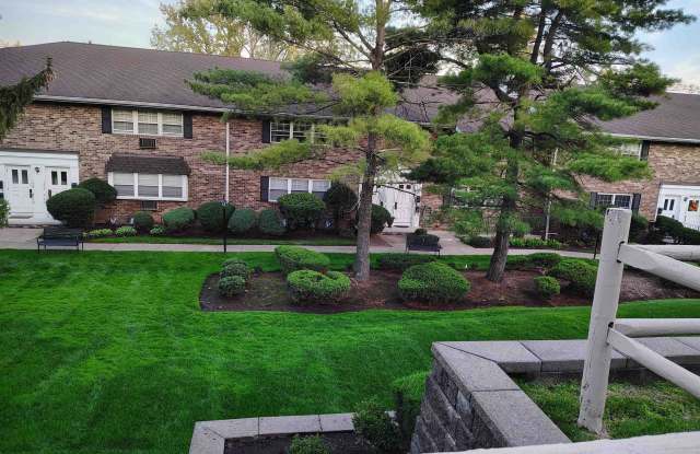 54 EAST MAPLE ST photos photos