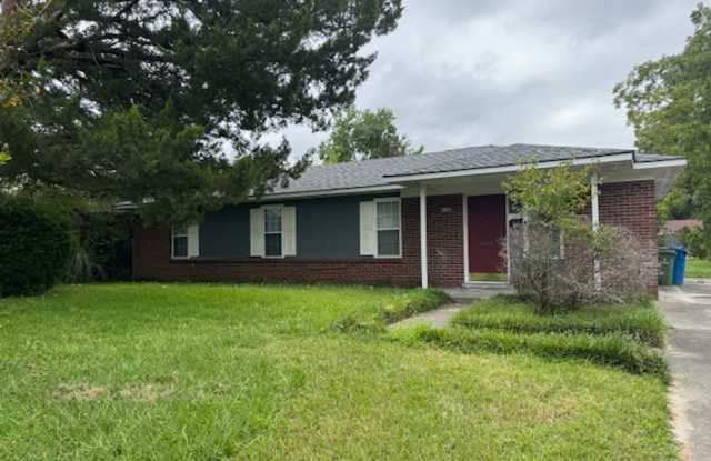 CREEKWOOD photos photos