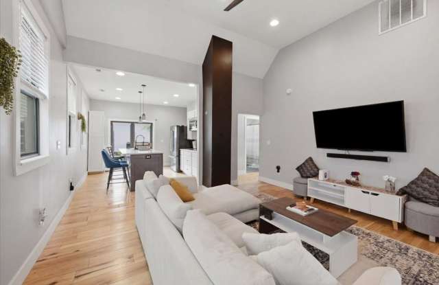 1605 English Avenue - $2495.00/mo FULLY FURNISHED Gallery 3