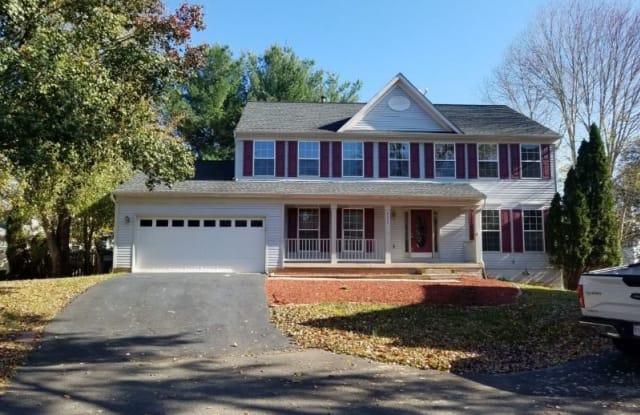 9229 Matthew Dr - 9229 Matthew Drive, Manassas Park, VA 20111