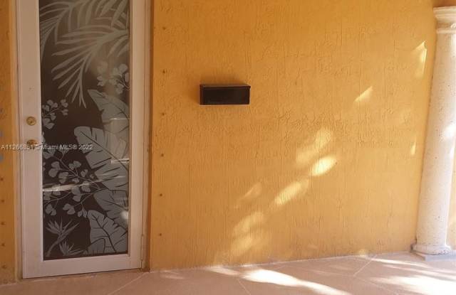 6049 SW 165th Ave Gallery 2