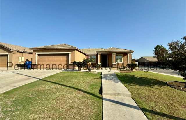 Cute 4 Bed/2 Bath NW Bakersfield Home w/ RBP & Deposit Alternative Option Gallery 1