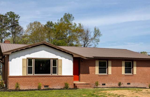 Move in Ready!!3 Bedroom 2 Bath Home in Lee County photos photos Move in Ready!!3 Bedroom 2 Bath Home in Lee County photos photos