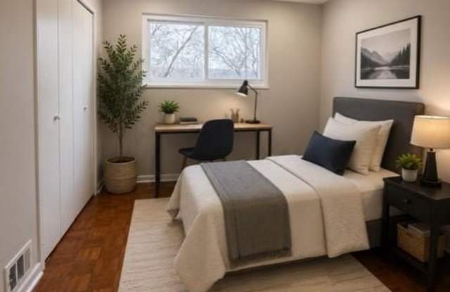142 JOLIET Street SW Gallery 2