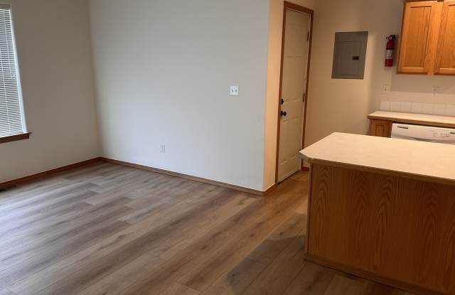 1310 South Skyline Drive - C Gallery 3