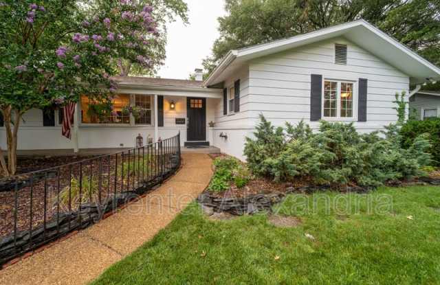 8400 Ashwood Dr. - 8400 Ashwood Drive, Fort Hunt, VA 22308