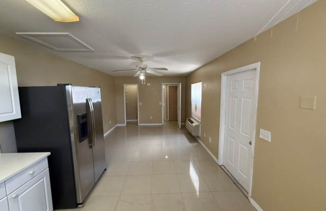 709 Orchid Drive - B Gallery 4