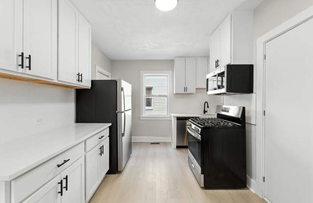 Fully renovated 3 bedroom home in Ambridge available now! photos photos