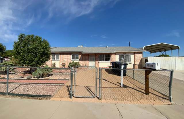3 Bedroom Single Story Home Available Near 98th St SW  Gibson Blvd! - 10309 Rio Puerco Trail Southwest, Albuquerque, NM 87121