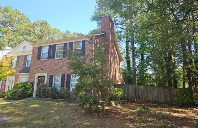 2 BED/2/5 BATH TOWNHOME Gallery 3