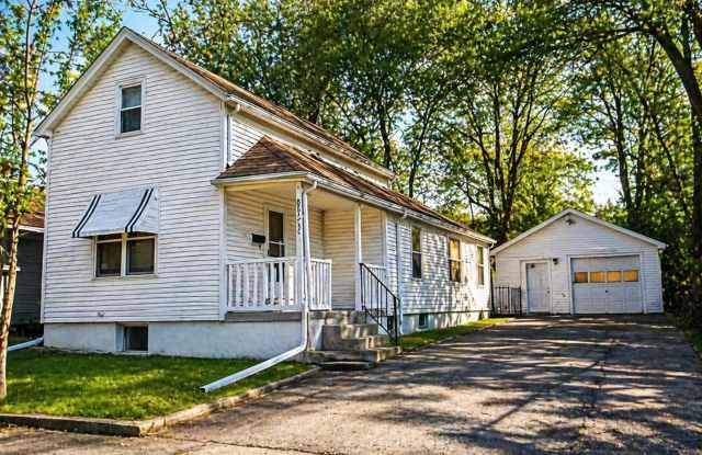Beautifully Renovated 3 Bed / 1 Bath – Section 8 Welcome! photos photos