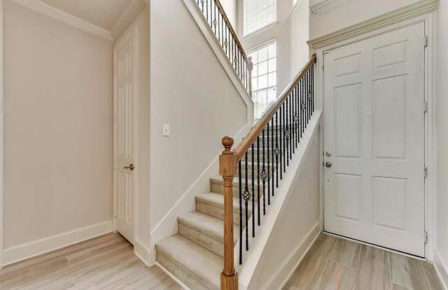 2549 Champagne Drive Gallery 2