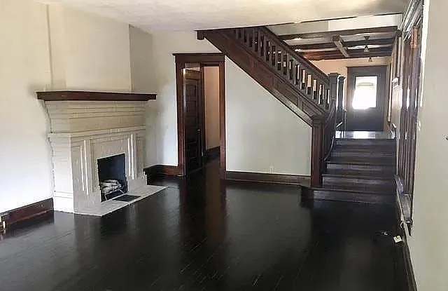 1624 Pleasant Street photos photos