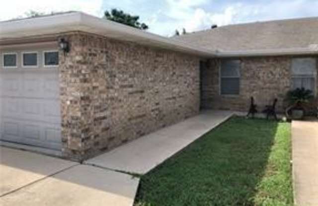 2722 N Heynis - 2722 Heynis North, New Braunfels, TX 78130