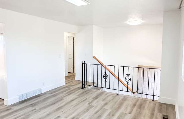 5699 South Copper City Drive - 5699 South Copper City Drive, Kearns, UT 84118