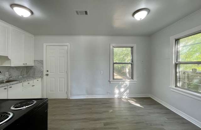 2021 Northeast 19th Street Gallery 3