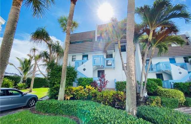 11000 S Ocean Drive photos photos