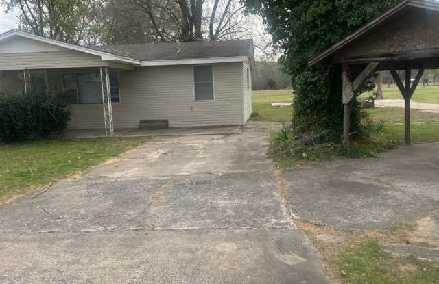 Contact Peggy Goodman 501 676 1758 photos photos