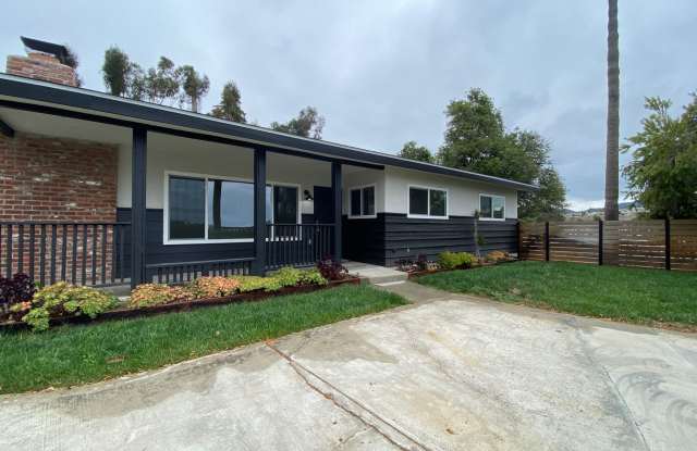 Single Story 3 Bedroom Home in Vista! photos photos Single Story 3 Bedroom Home in Vista! photos photos