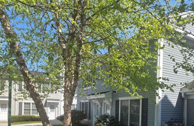 37 Fairfield Avenue Gallery 2