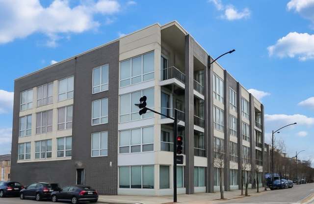 5 N Oakley Boulevard - 5 North Oakley Boulevard, Chicago, IL 60612